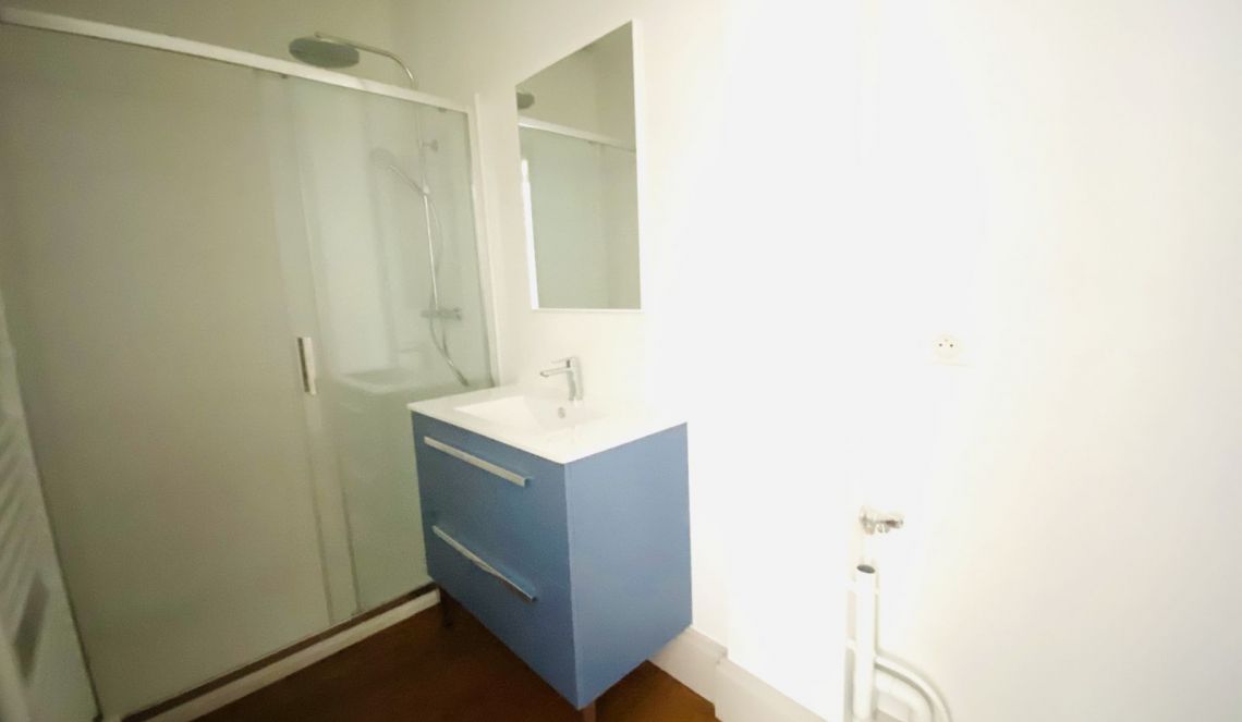 Appartement avec salle d'eau