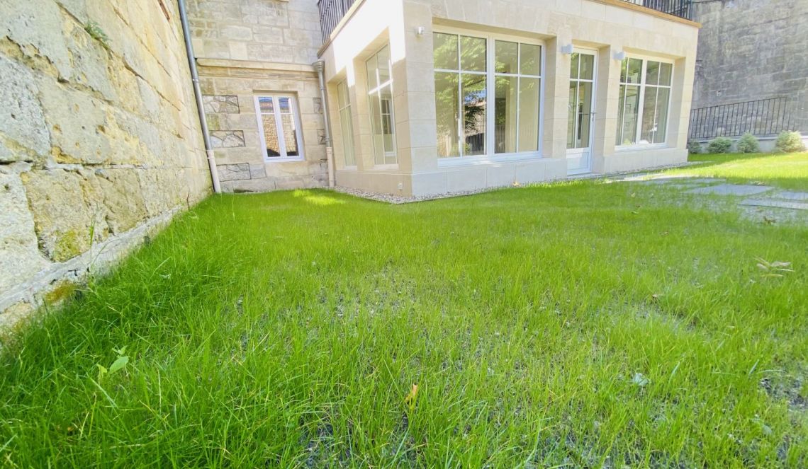 Appartement avec jardin privatif