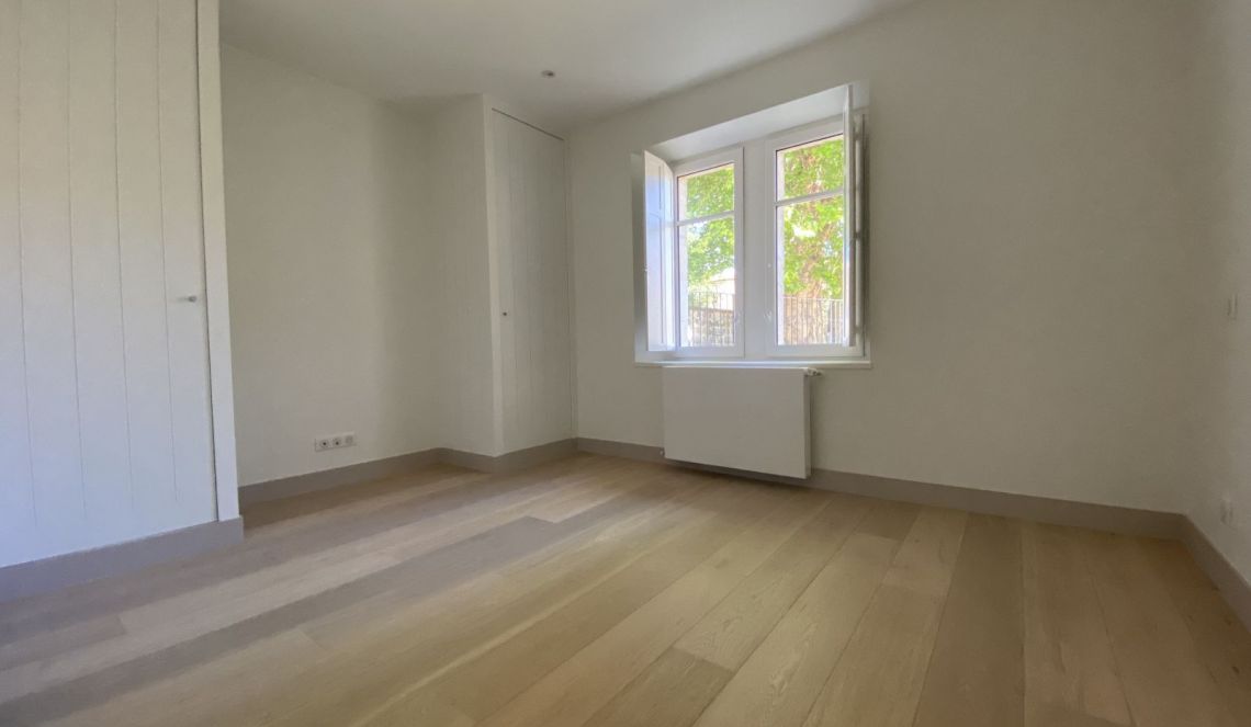 Appartement avec chambre rénovée