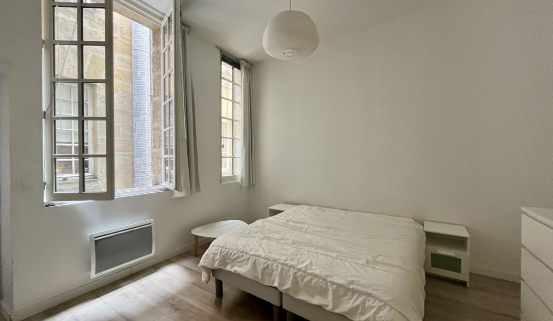 chambre meublée