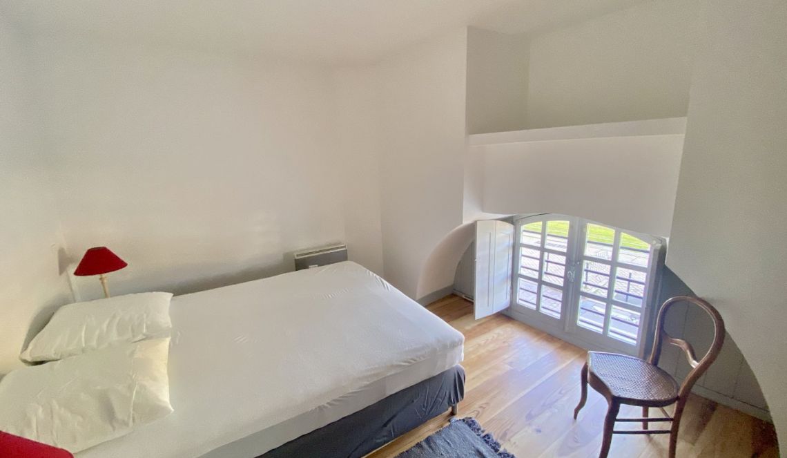 Appartement avec chambre 