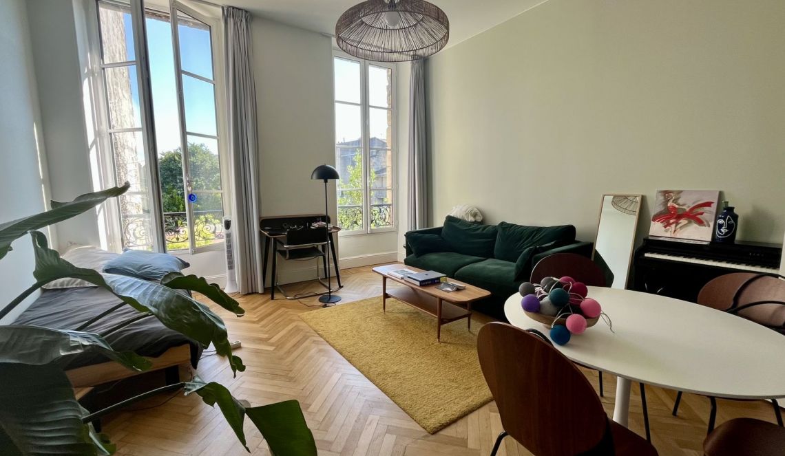 Studio meublé 